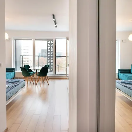 Golden Apartmentsisok15i2 דירה קטוביץ