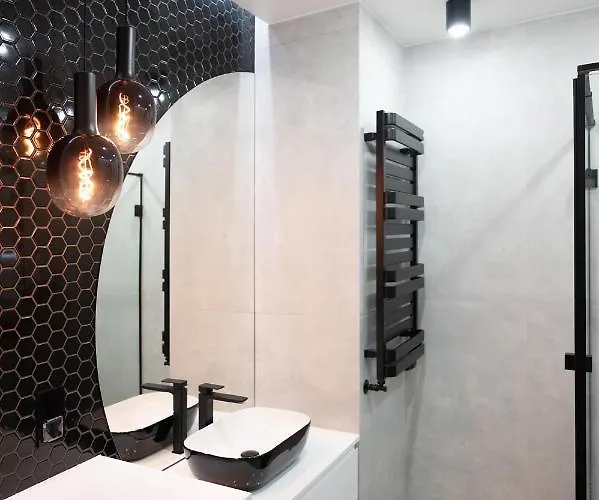 Golden Apartmentsisok15i2